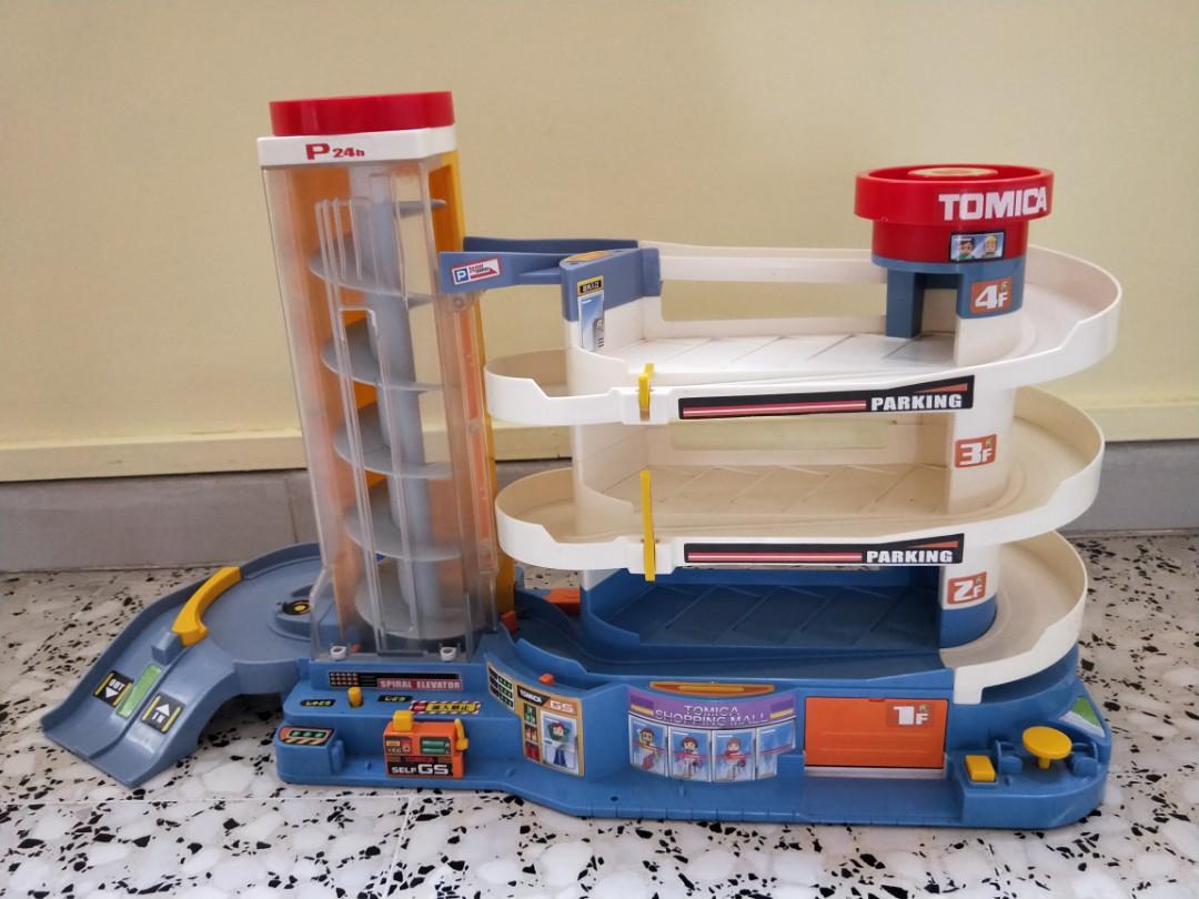 Tomica auto parking 2025 garage