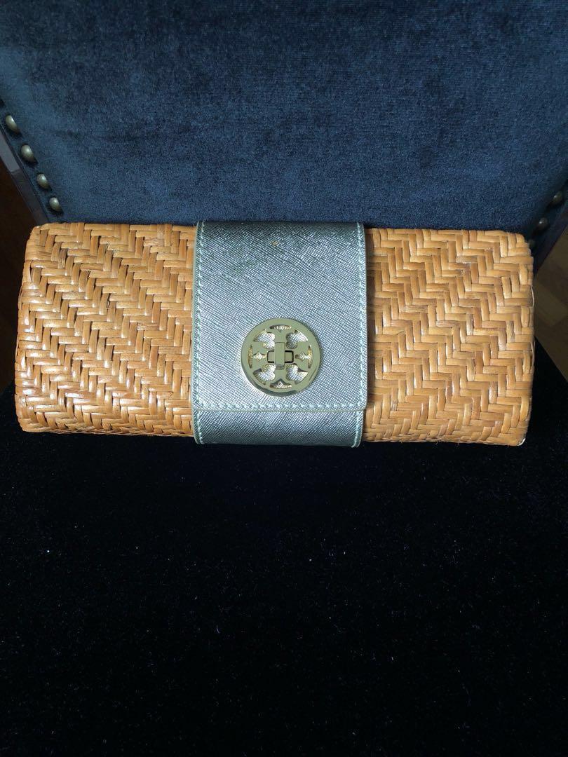 Tory burch deals rattan clutch