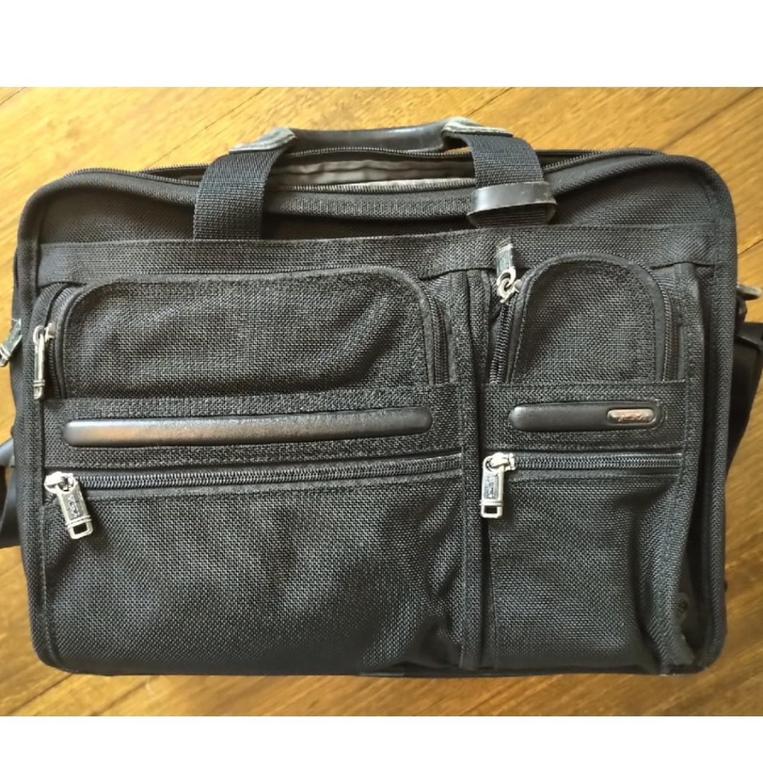 TUMI Alpha Expandable Organizer Laptop Briefcase Investment Banker