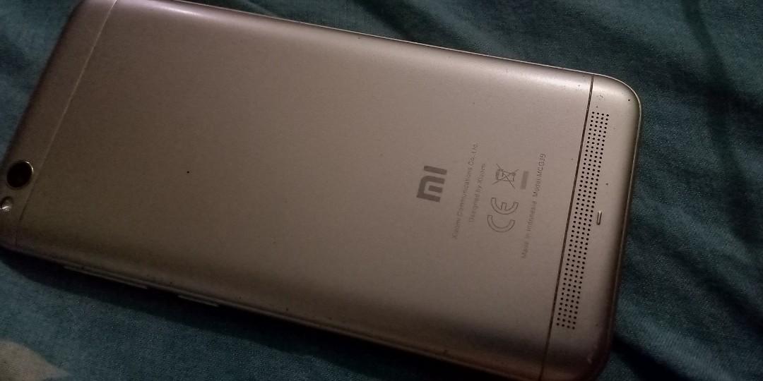 Xiaomi Redmi 5a Gold Second Telepon Seluler Tablet Ponsel Android Xiaomi Di Carousell