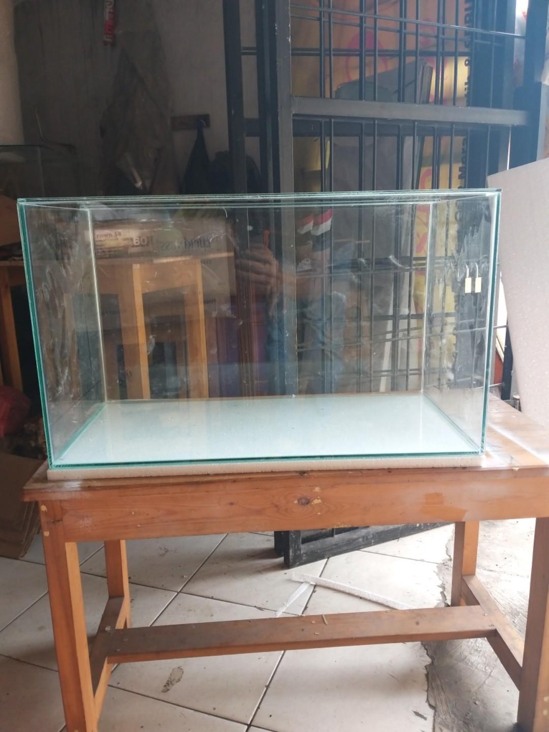 Aquarium 60x30x35cm Kaca 5mm Pet Supplies Accessories On Carousell