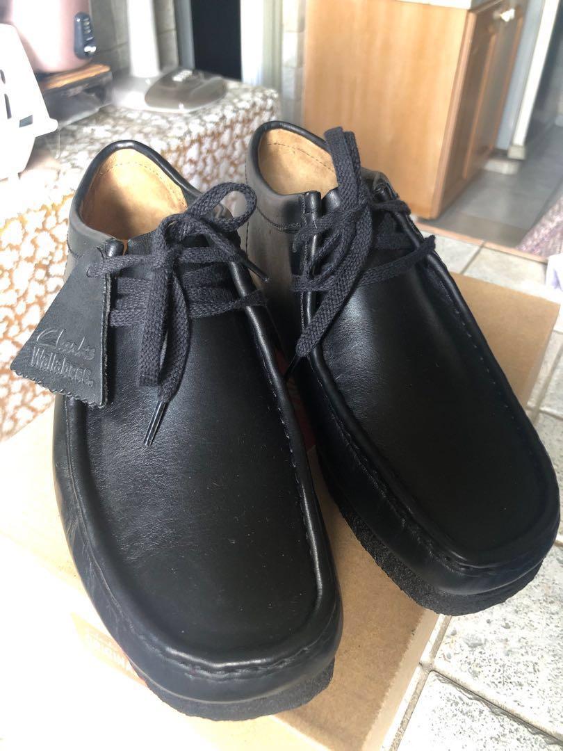 Mens clarks wallabees black store