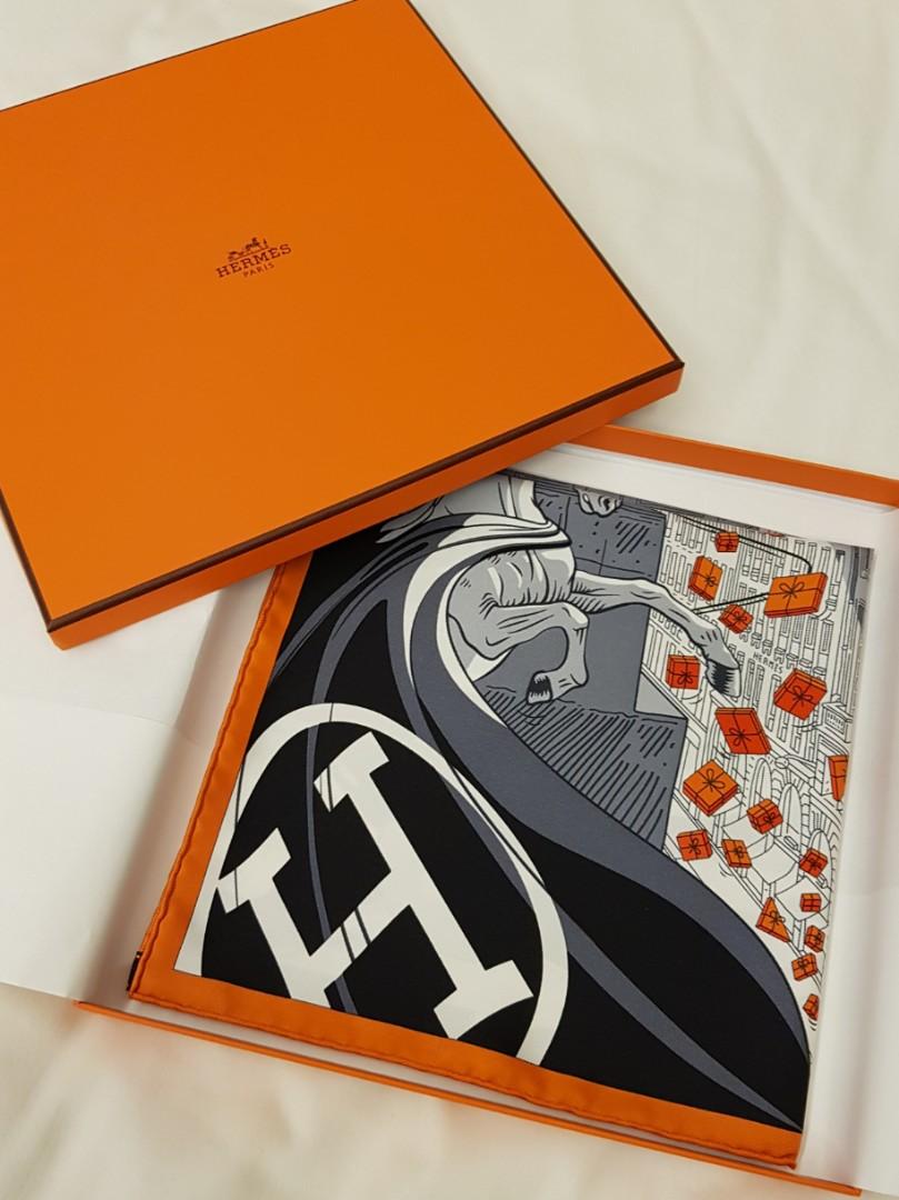Hermes Space Shopping Au Faubourg Scarf