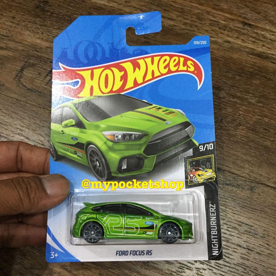 hot wheels ford focus rs green