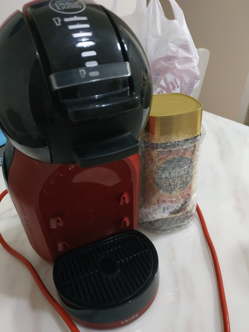 Nescafe Dolce Gusto Krups mini me FREE gold intense and 2 boxes latte macchiato, TV & Home