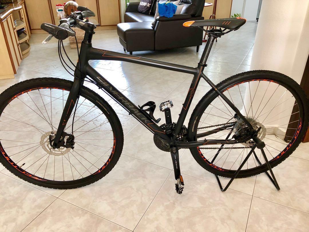 56cm hybrid bike