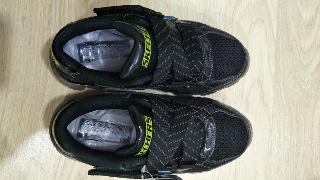 sketchers sketch air