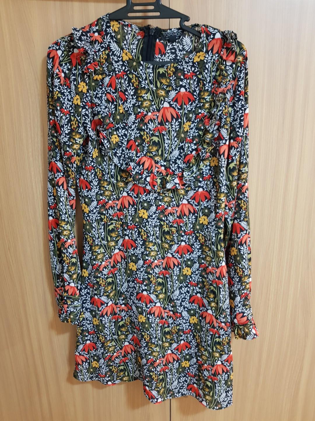 Topshop floral dress (Category: Dresses) located in Manila. Submitted by clearbulb (Listing ID 220481997, Image 2). Description: .