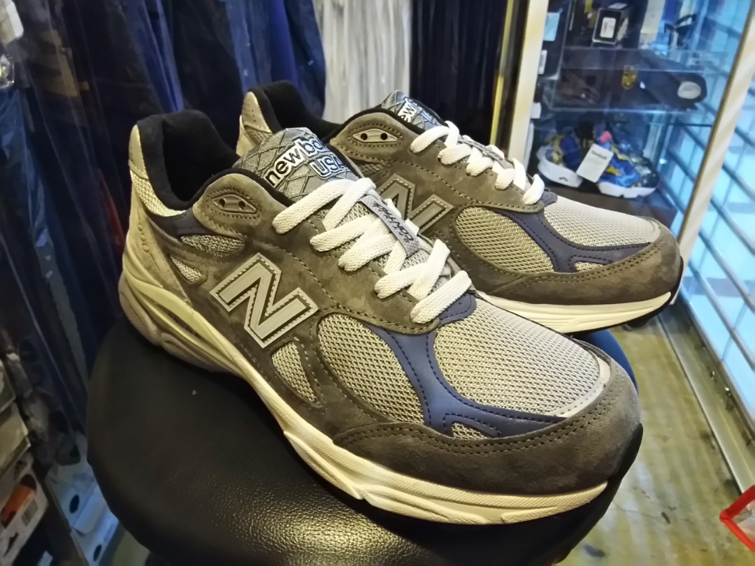 New balance friends and family store