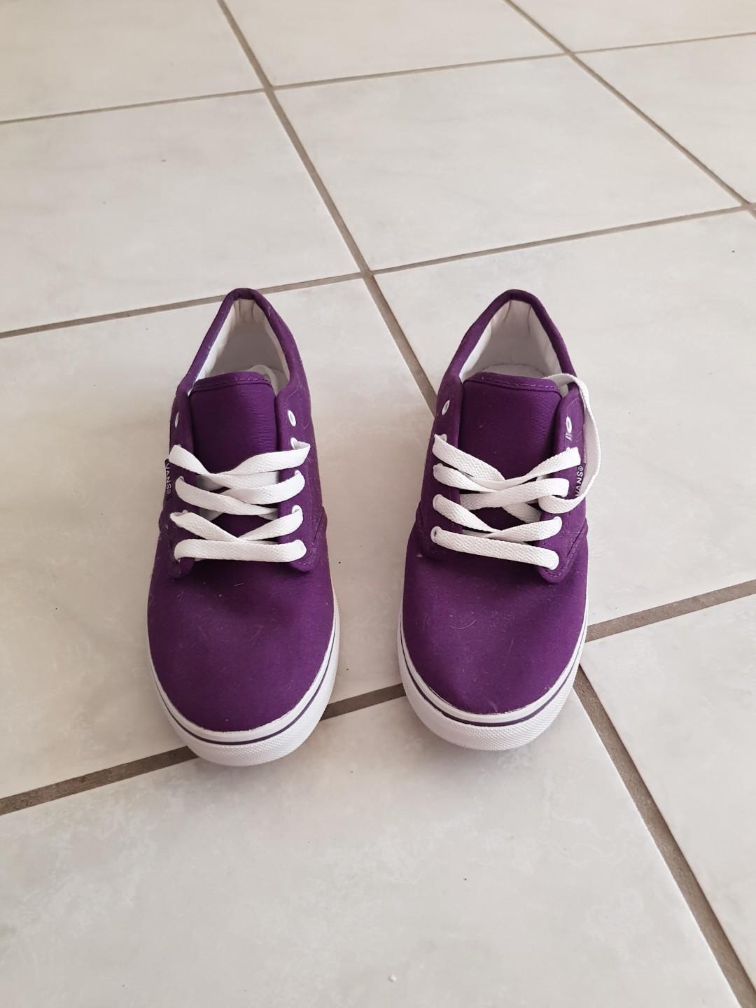 buy womens vans