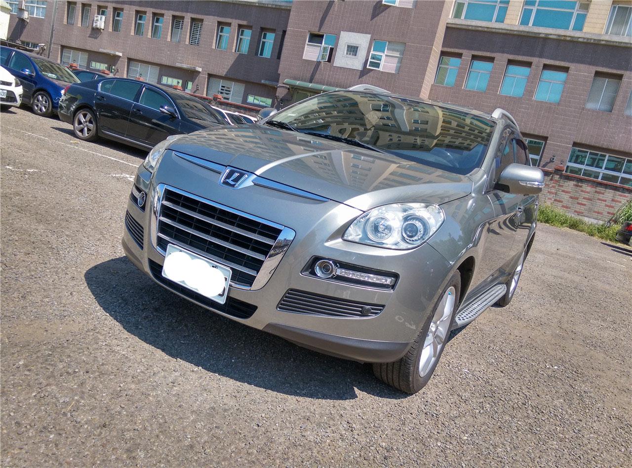 全額貸二手車中古車 10年suv 淺灰色頂佩黑內裝 汽車 汽車出售在旋轉拍賣