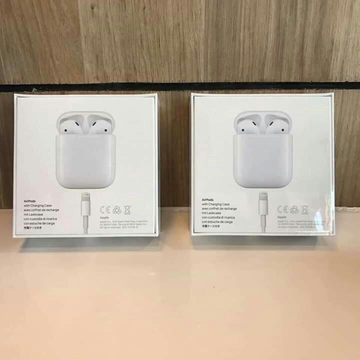 Apple airpods (Category: Portable Audio Accessories) located in Manila. Submitted by Decca0310 (Listing ID 220547996, Image 2). Description: Brand new sealed.