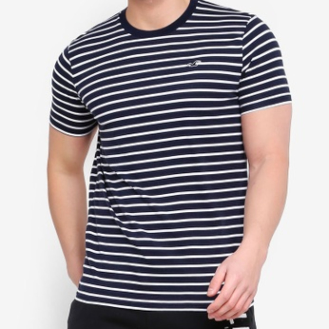 Hollister T-Shirt in Navy/White Stripe