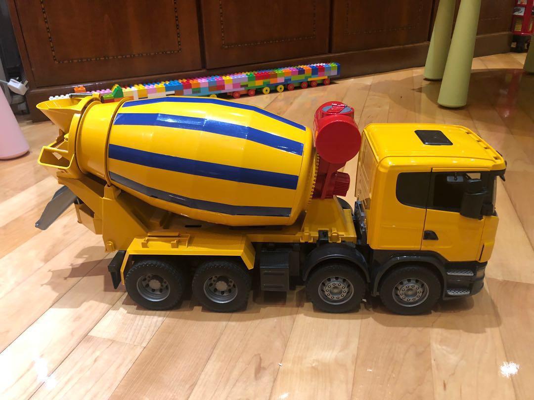 cement mixer toy