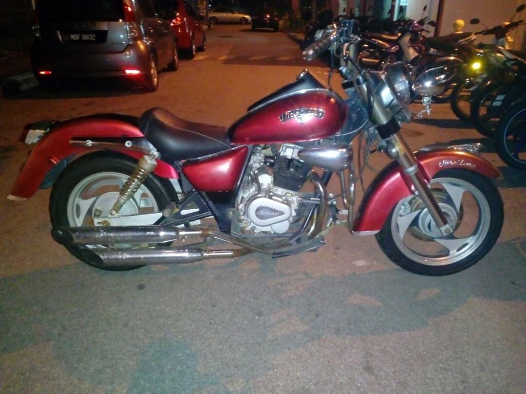 Daelim 150cc top
