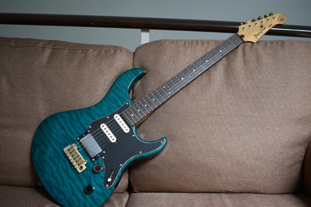 Yamaha pacifica 812wx hot sale