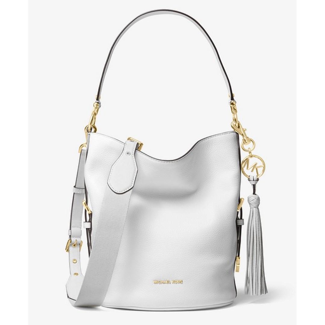 michael kors brooke medium pebbled leather bucket bag