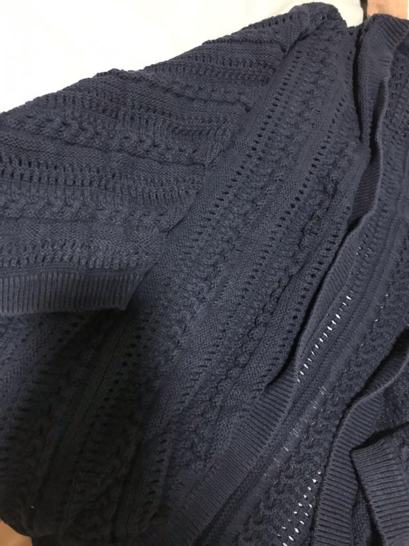 gap navy cardigan