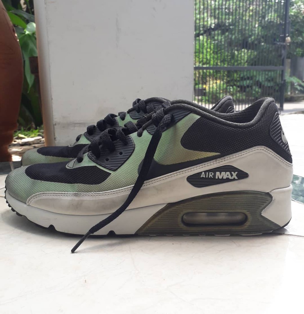 Nike Air Max 90 Ultra 2.0 Pale Citron, Fesyen Pria, Sepatu , Sneakers di  Carousell