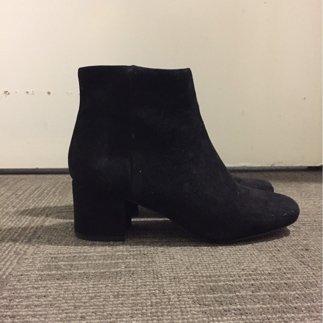 nine west suede ankle boots