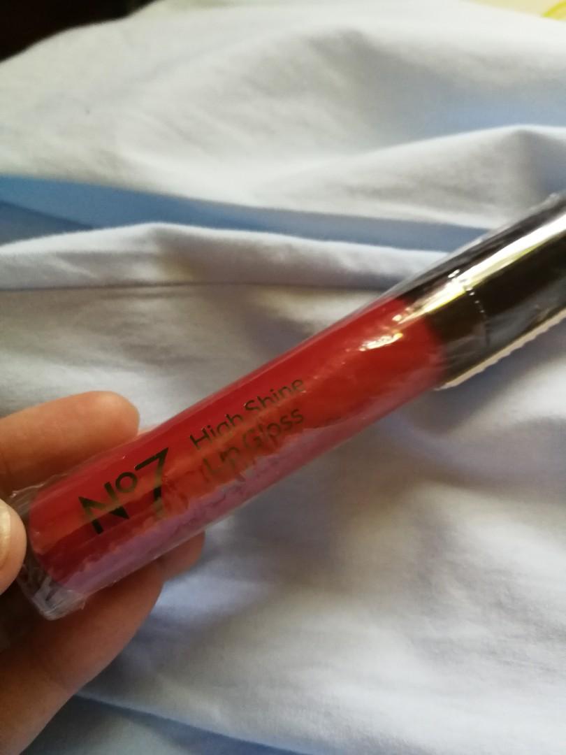 No7 High Shine Lip Gloss Brand New (Category: Makeup) located in Pasig City. Submitted by gena_bernisca (Listing ID 220538579, Image 1). Description: No7 High Shine Lip Gloss Color: Pink Hydrangea Bought from Korea Brand New still SEALED.