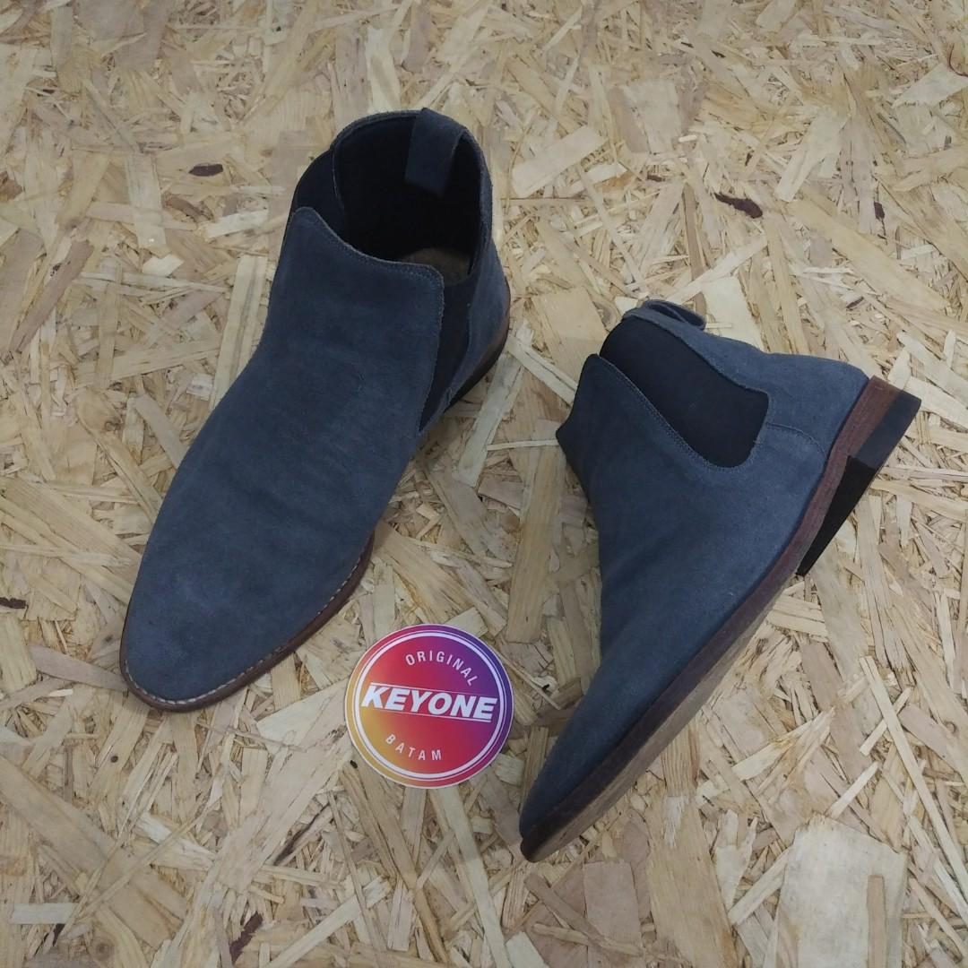 Chelsea boots shop portee goods