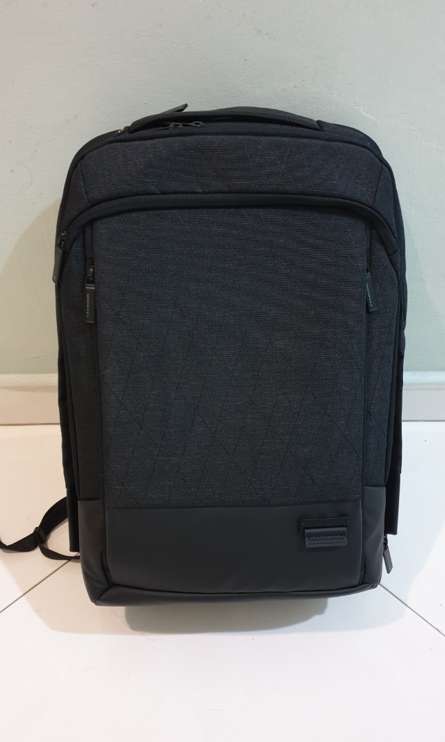 samsonite red grettan backpack