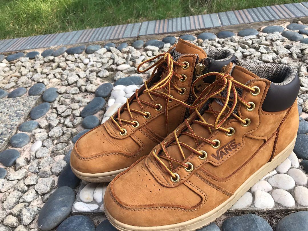 Sepatu vans boots shop