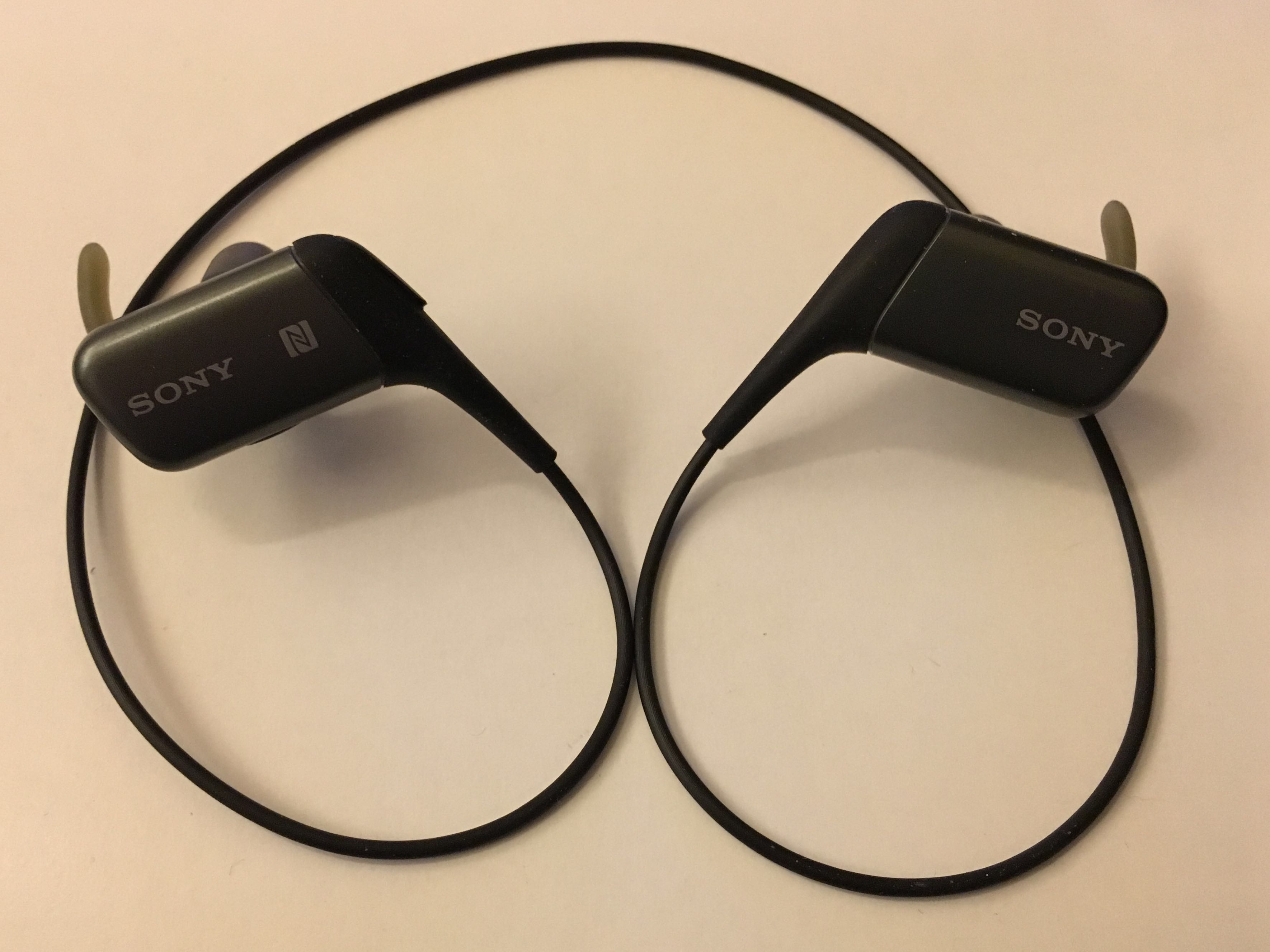 Sony MDR-AS600BT Bluetooth earphone, 音 