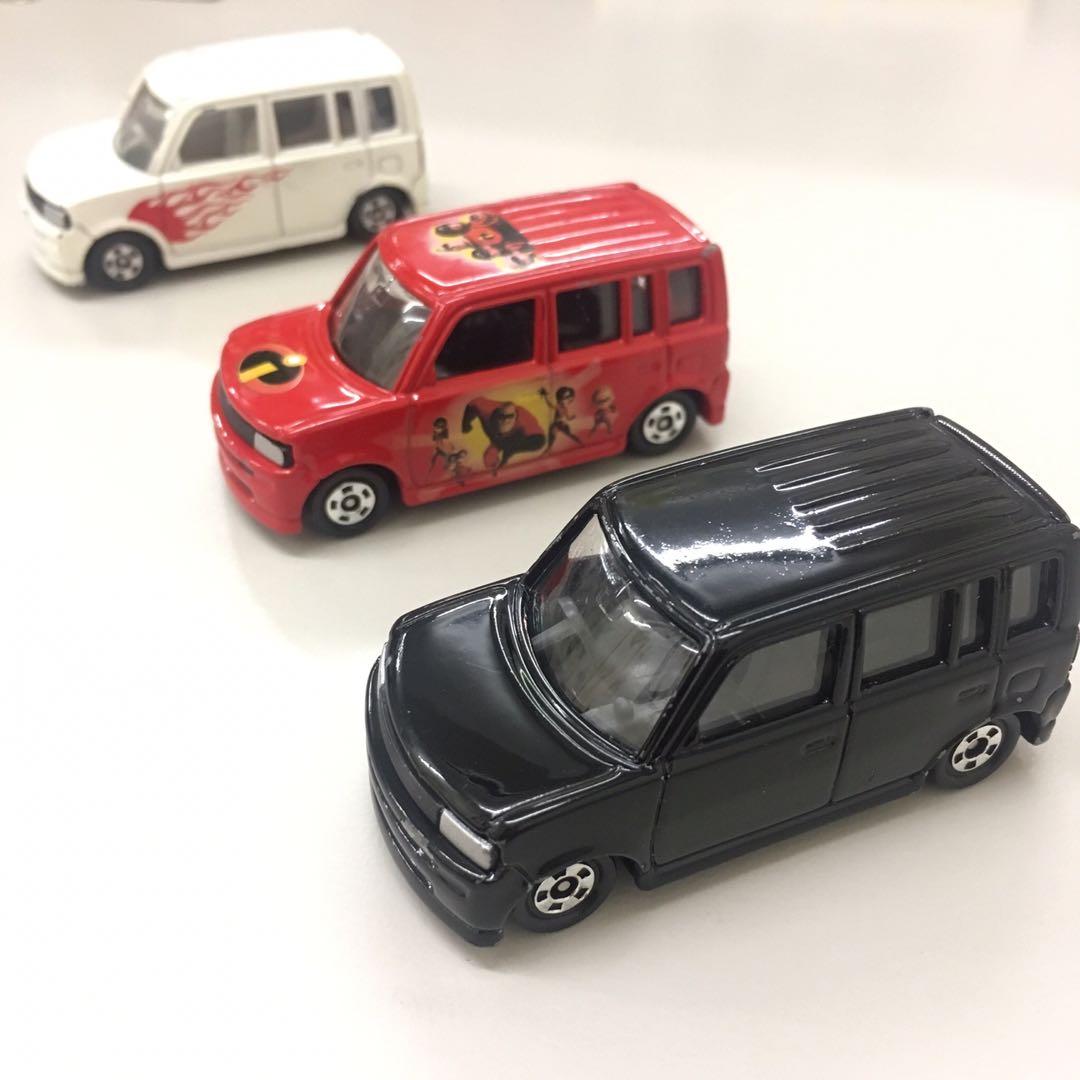 Tomica No 5 豐田toyota 白 紅 黑色三架00年中制中古二手車 興趣及遊戲 玩具 遊戲類 Carousell