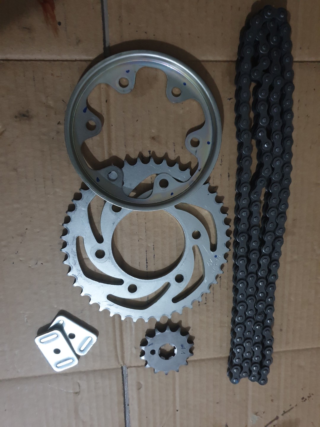 Yamaha sniper 150 sprocket set., Motorcycles, Motorcycle Accessories on