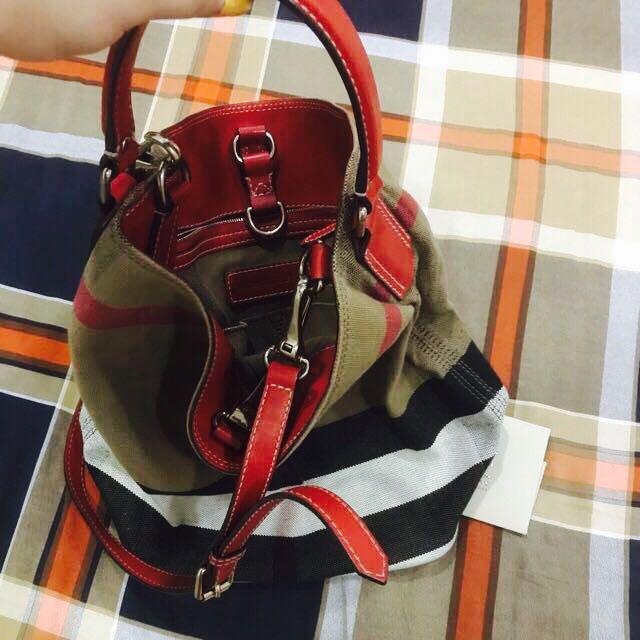 burberry canvas check bucket bag