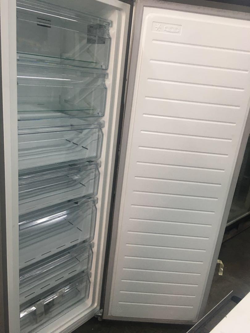 1 door upright fridge and freezer, TV & Home Appliances, Kitchen Appliances, Refrigerators