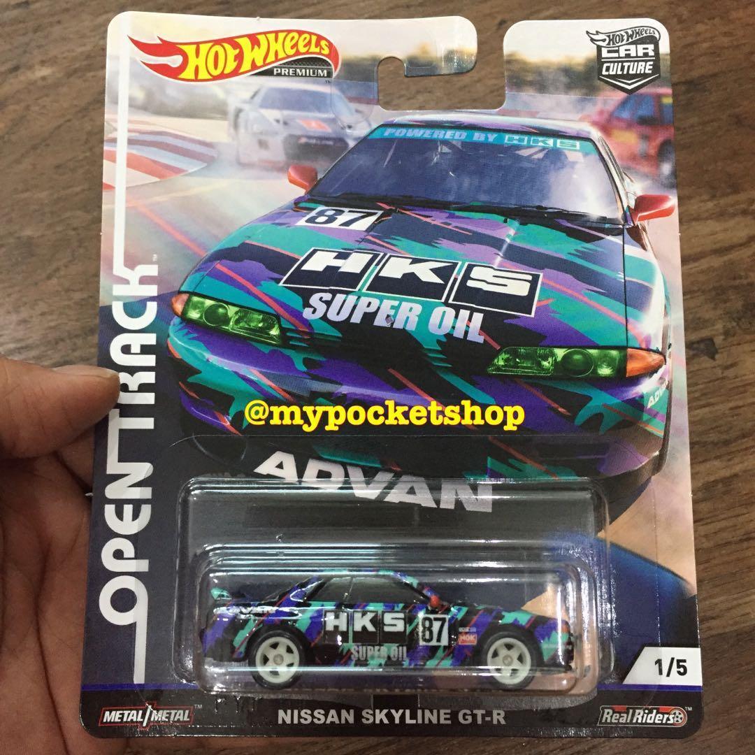 hot wheels open track r32