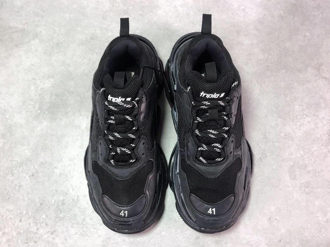 triple s triple black