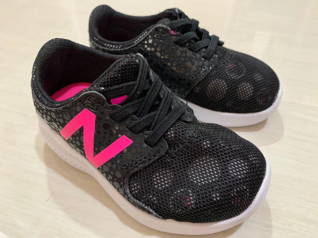 nb minnie mouse shoes