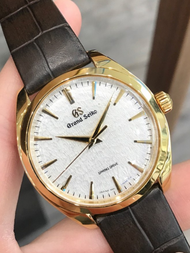 SOLD] Grand Seiko Spring Drive 18K Yellow Gold SBGY002, Men's Fashion,  Watches & Accessories, Jewelry on Carousell