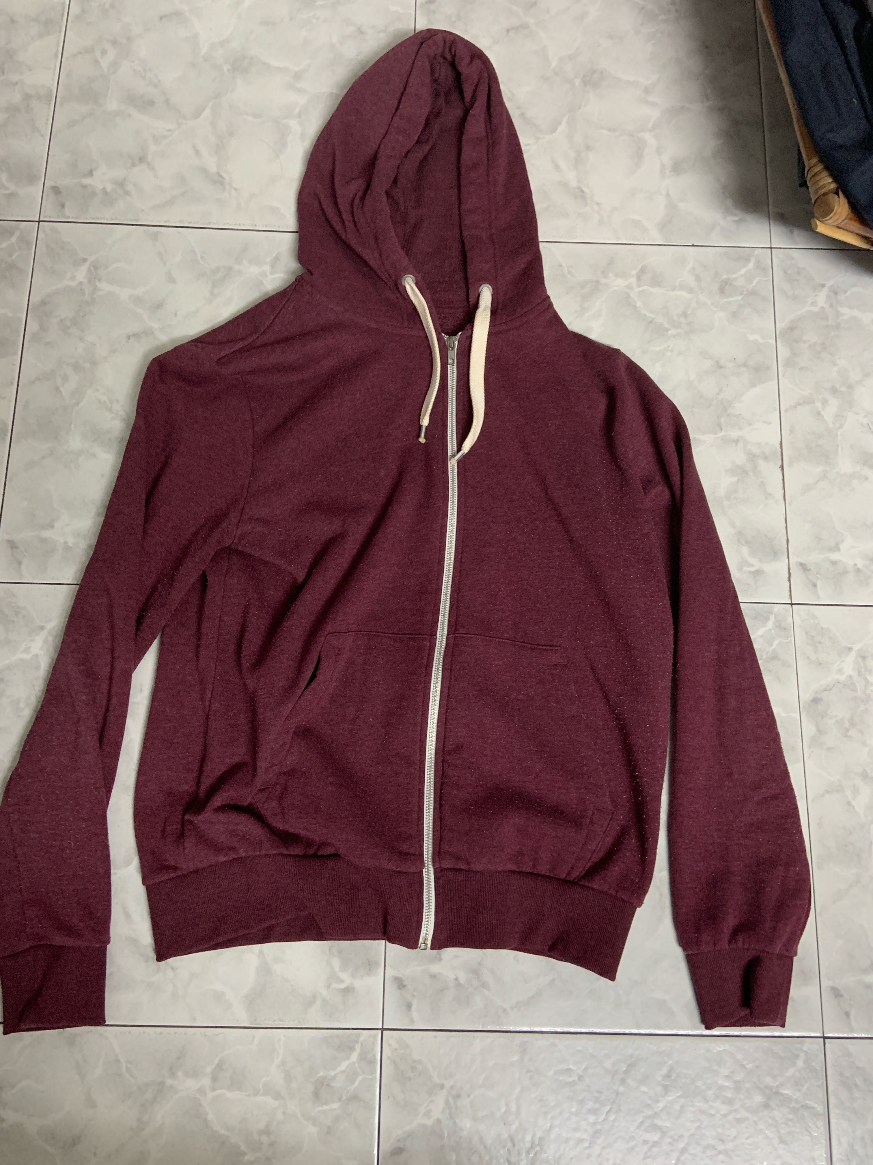 Maroon hoodie h&m discount