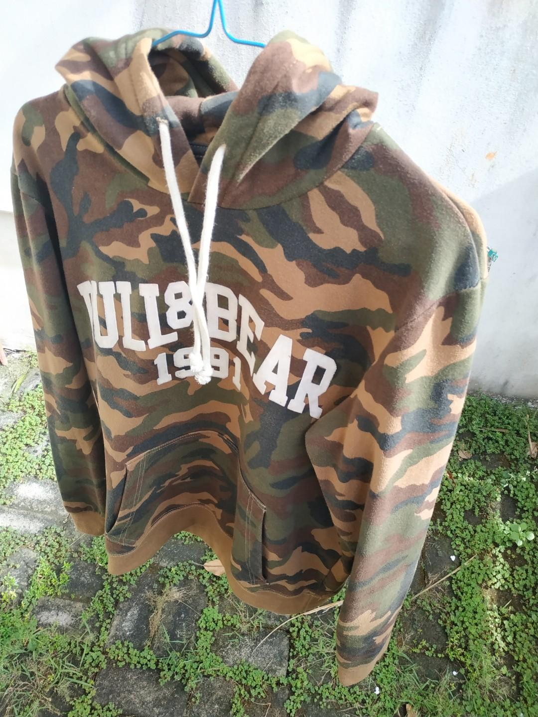 Hoodie camo Army Pull Bear Mulus Fesyen Pria Pakaian Baju