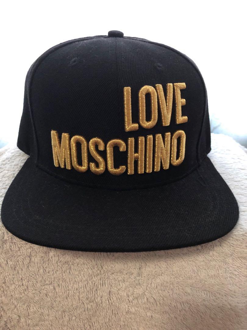 Love moschino hat sales