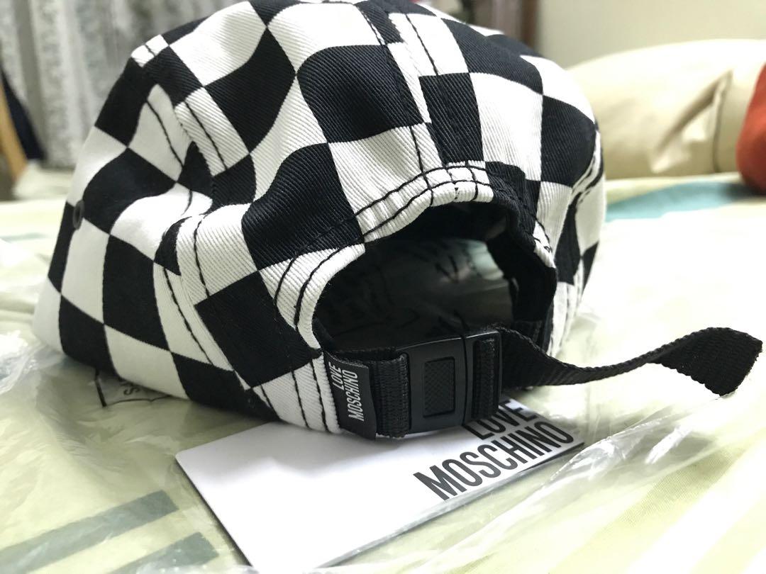 love moschino hat