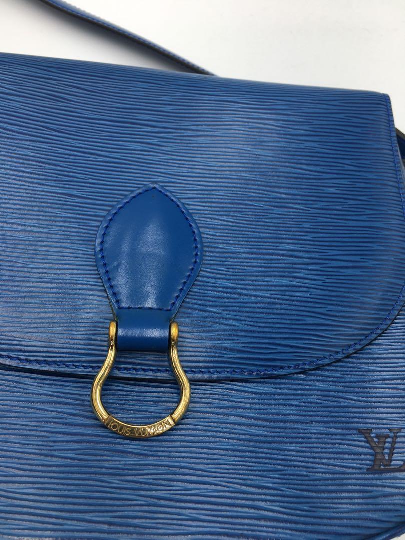 Louis Vuitton St. Cloud GM in Blue Epi Leather Cross Body Sling Bag –  EVERYPOSH