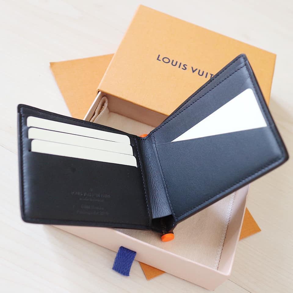 LV Louis Vuitton SS19 Card Holder Brazza Hinge Wallet Monogram Solar Ray by  Virgil Abloh, Luxury, Bags & Wallets on Carousell