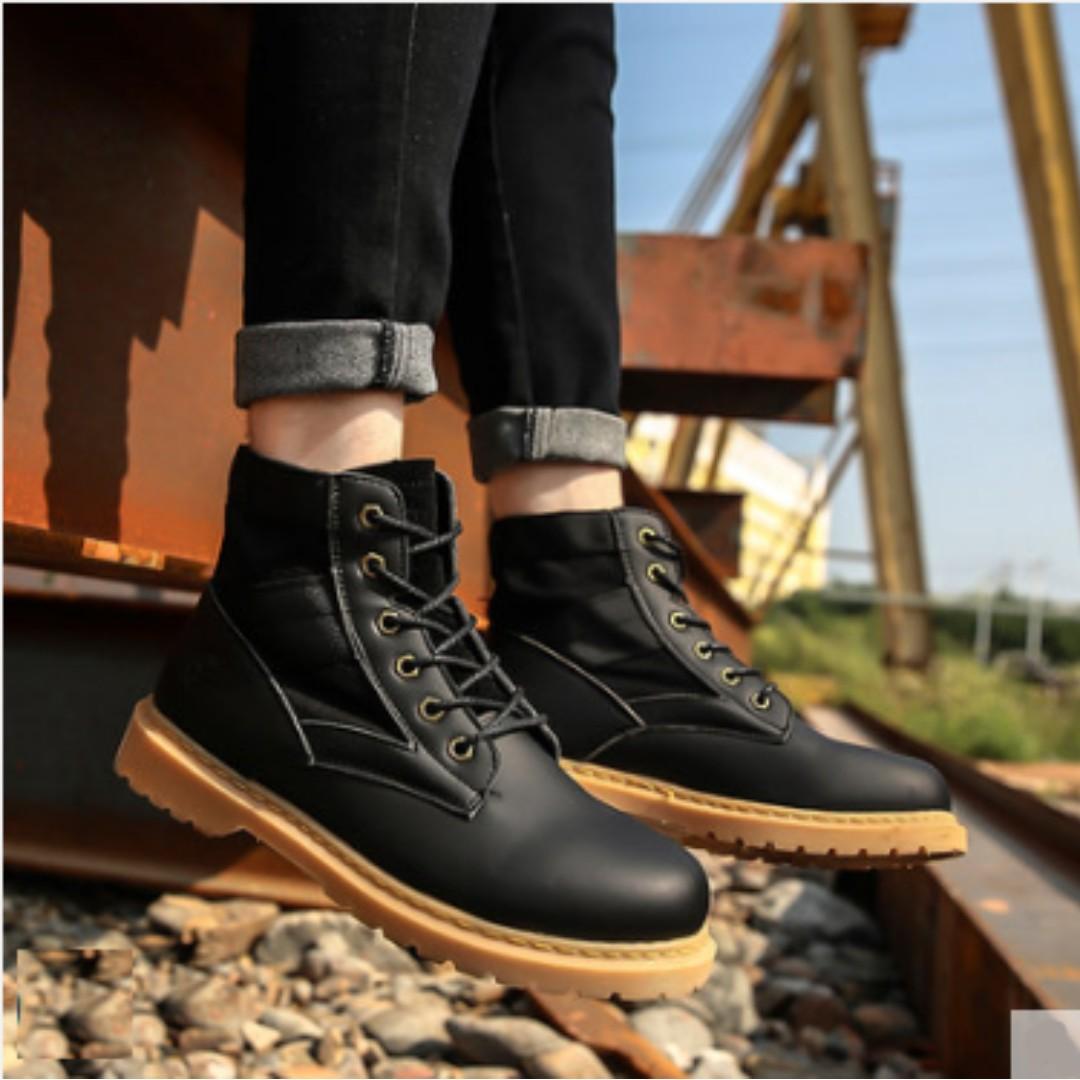 Youth military deals boots