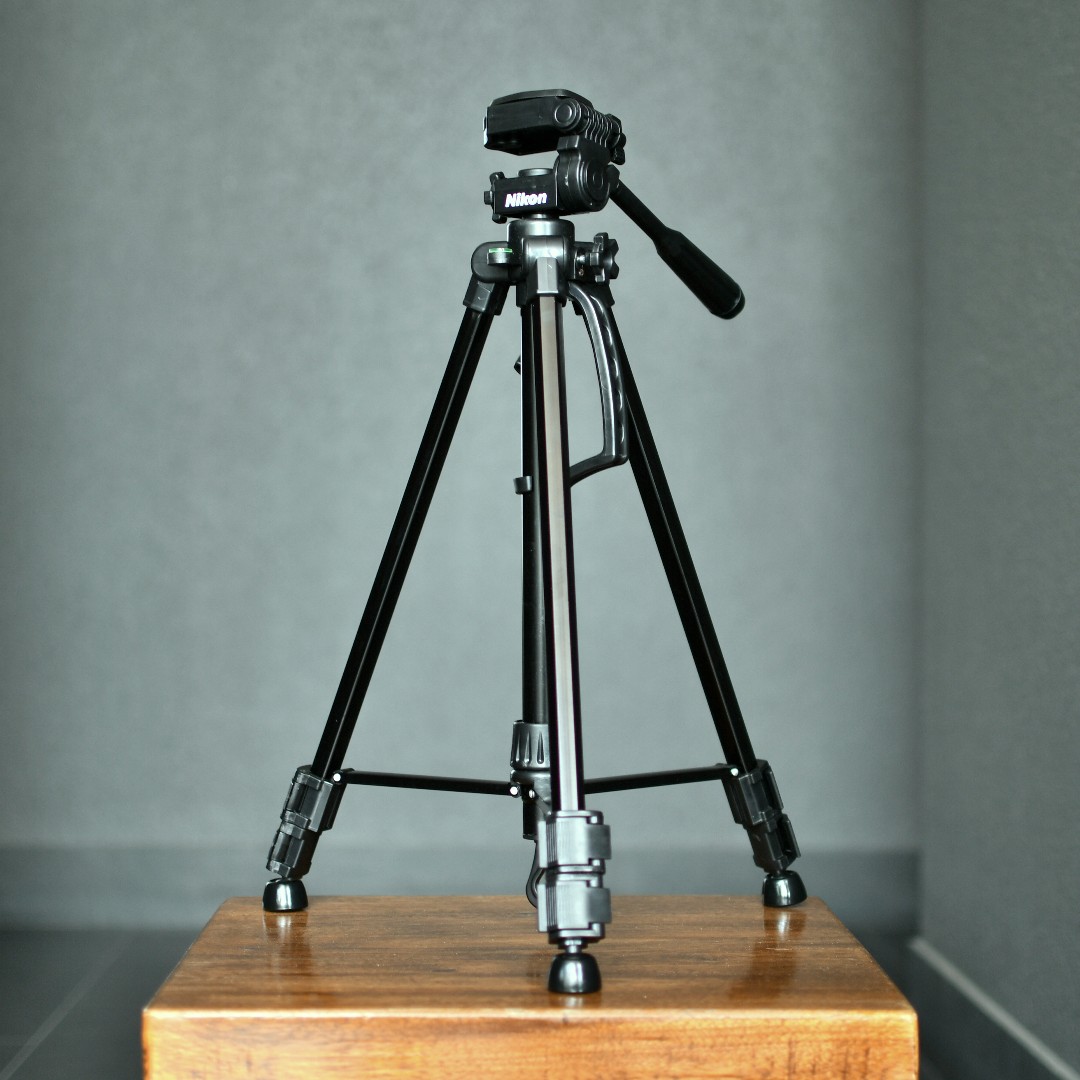 Nikon Camera tripod, Photography, Photography Accessories, Tripods