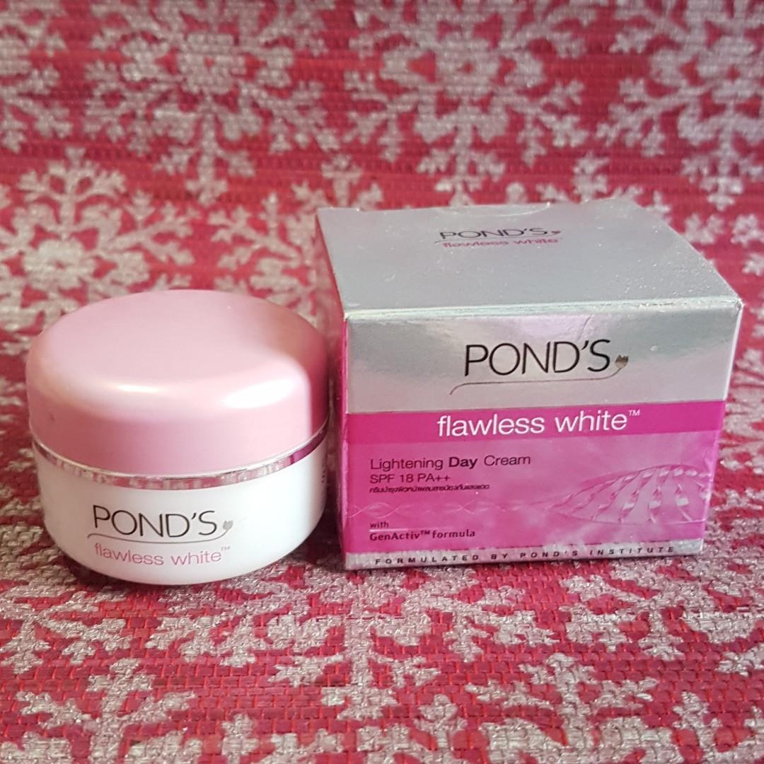 pond's flawless white lightening day cream