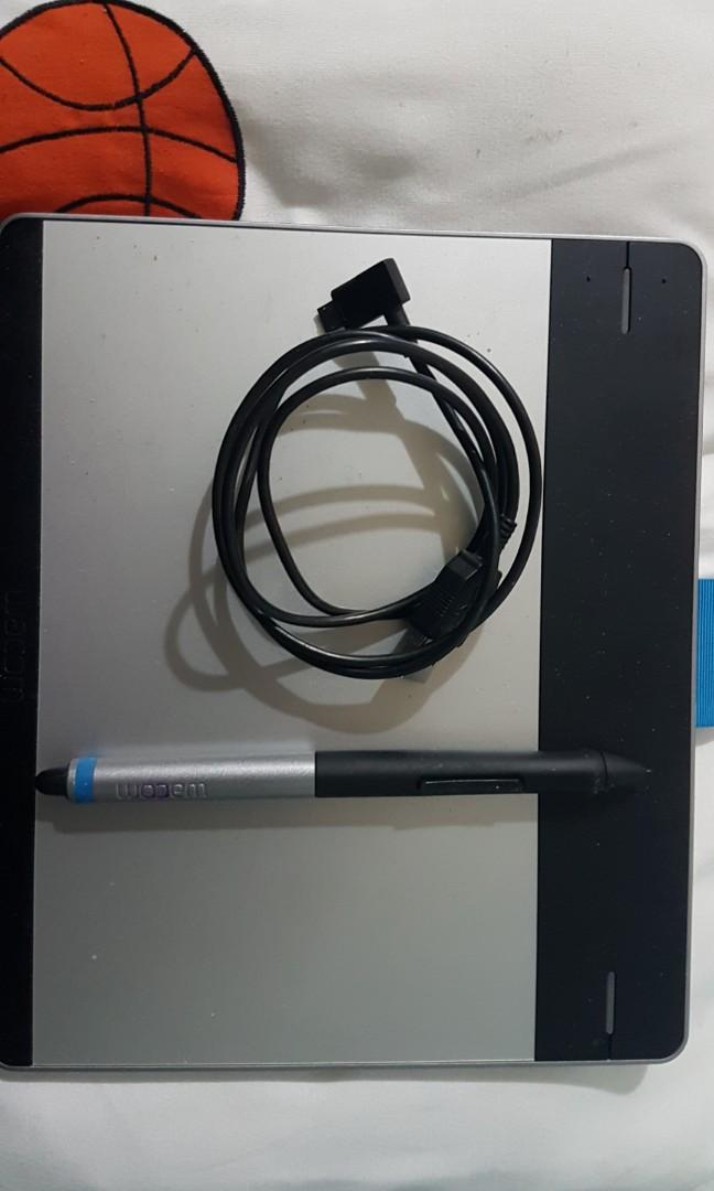 Pre Loved Wacom Intuos Manga Drawing Tablet Mobile Phones Tablets Others On Carousell