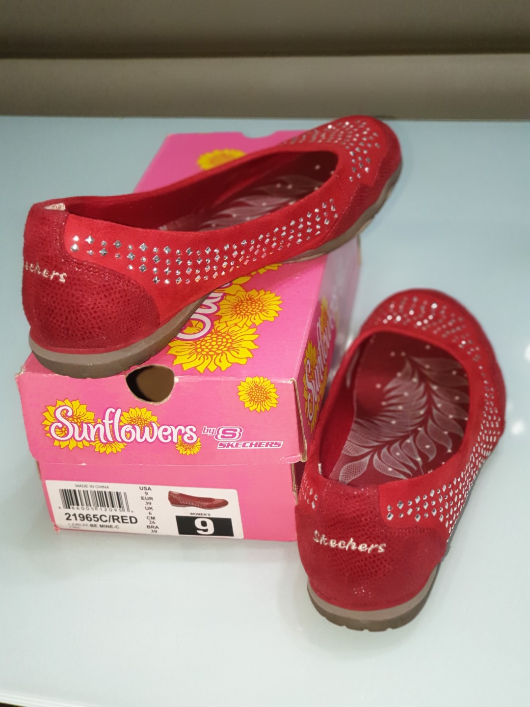 skechers womens red shoes