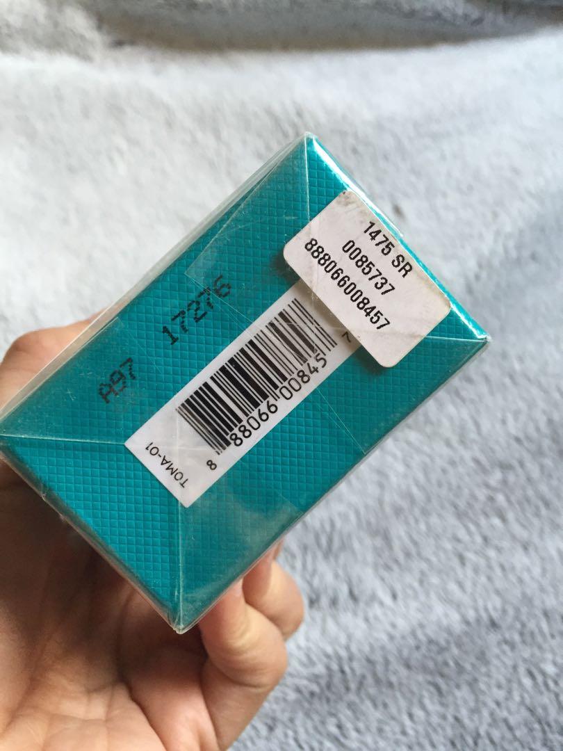 Tom Ford Neroli Portofino (Category: Fragrance & Deodorants) located in Bulacan. Submitted by relovedbydei (Listing ID 220694609, Image 3). Description: Unused Tom Ford Neroli Portofino 100 ml. Bought 2 bottles but I still have half of the other one. My scent since 2007, planning to change. It costs 16k-20k depending on where you will buy it. Bought it for SR 1475 (1SR is 13-14 pesos) or approximately 20k. The smell is very light and lasts whole 