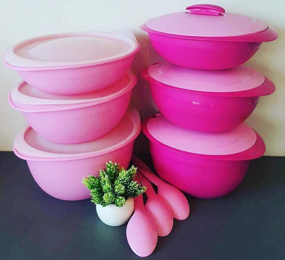 TUPPERWARE INSULATED SERVER, Furniture & Home Living, Kitchenware &  Tableware, Food Organisation & Storage on Carousell